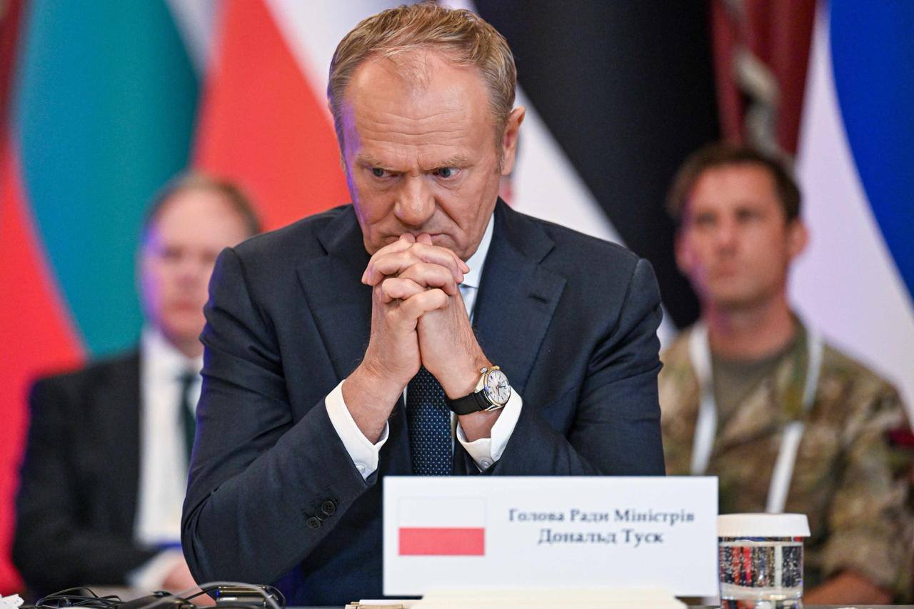 Игра мышцами после болезненного поражения: Туск назначил голосование о доверии правительству в Сейме